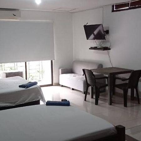 קאלי Apartahotel C&C מראה חיצוני תמונה