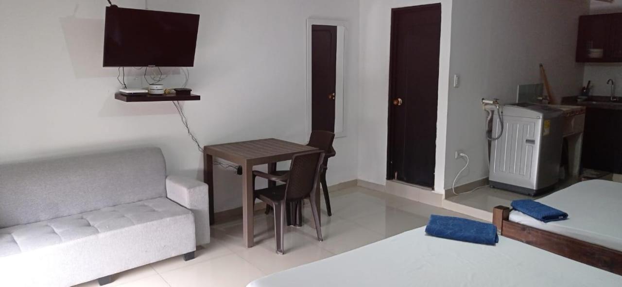 קאלי Apartahotel C&C מראה חיצוני תמונה